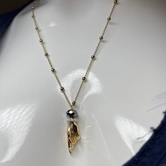 SWAROVSKI TAROT MAGIC HAND PENDANT MULTI-COLORED GOLD TONE NECKLACE - Picture 8 of 8